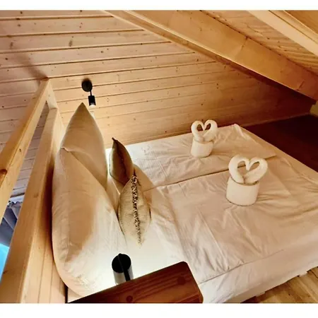 Feriehus 10-personen-wellness-chalet In Erster Reihe Am Rieden (Mayen-Koblenz)