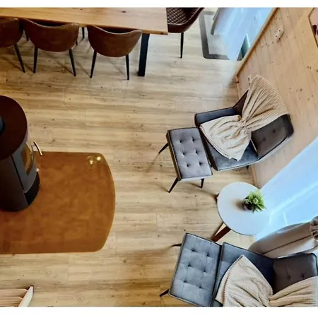 10-personen-wellness-chalet In Erster Reihe Am
