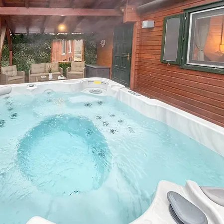 10-personen-wellness-chalet In Erster Reihe Am