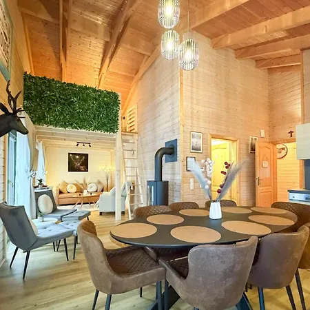 Feriehus 10-personen-wellness-chalet In Erster Reihe Am