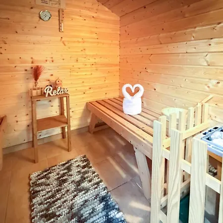 Feriehus 10-personen-wellness-chalet In Erster Reihe Am *