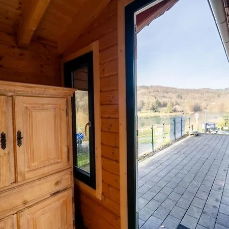 10-personen-wellness-chalet In Erster Reihe Am