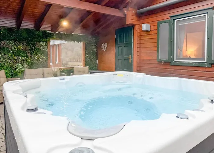 בית נופש 10-personen-wellness-chalet In Erster Reihe Am *