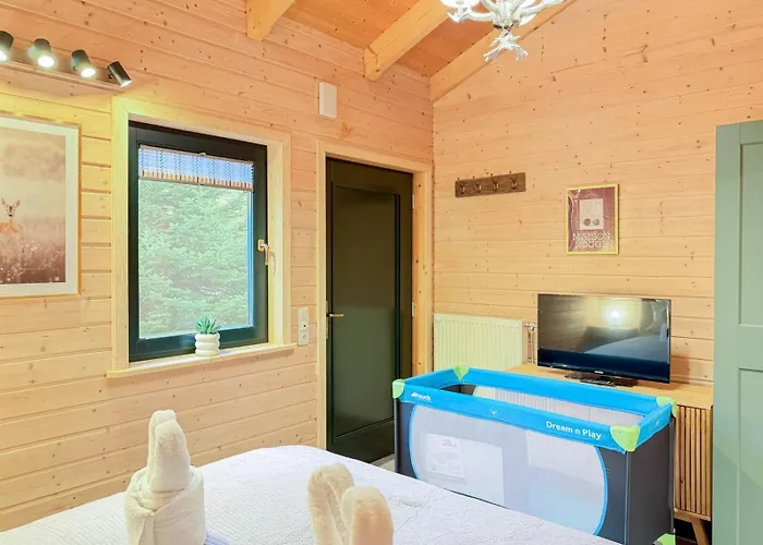 בית נופש 10-personen-wellness-chalet In Erster Reihe Am