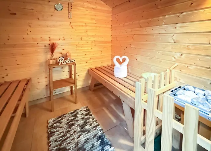 בית נופש 10-personen-wellness-chalet In Erster Reihe Am *